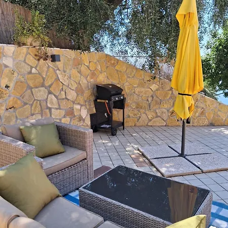 Casa Ulivi E Mare Вентимилья